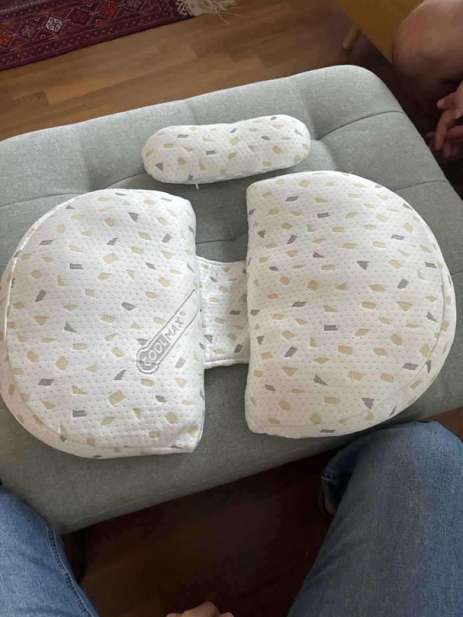 Coussins: Pregnancy pillows – Neuf (Voir description) à Zürich par esl_25jf