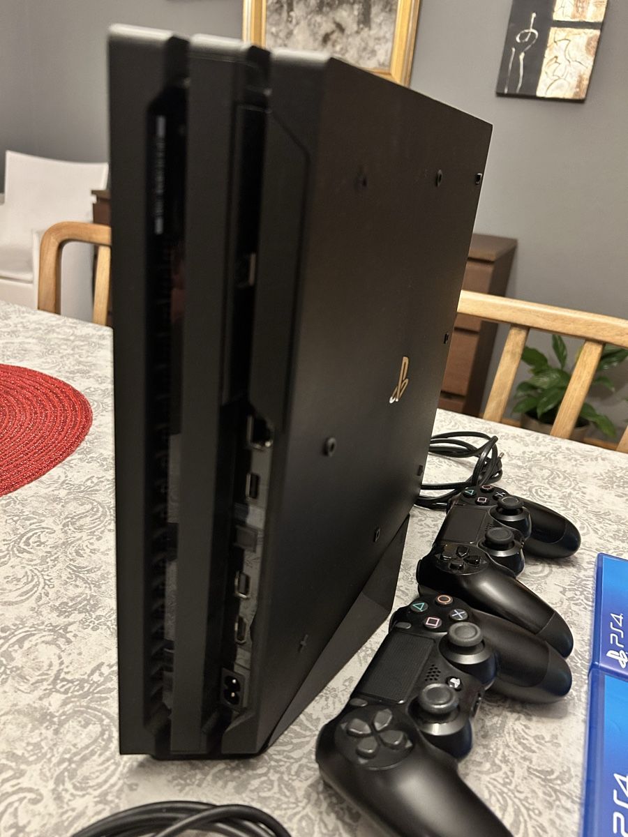 Sony Consoles: PS4 PRO 1TB BK – D'occasion à Bellach par Veritas4 2