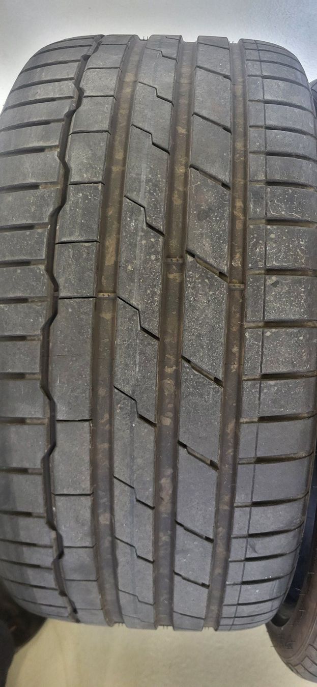 Hankook Pneumatici & Ruote complete: 2 Sommerreifen Hankook – Usato da Uster venduto da Malefitz 3