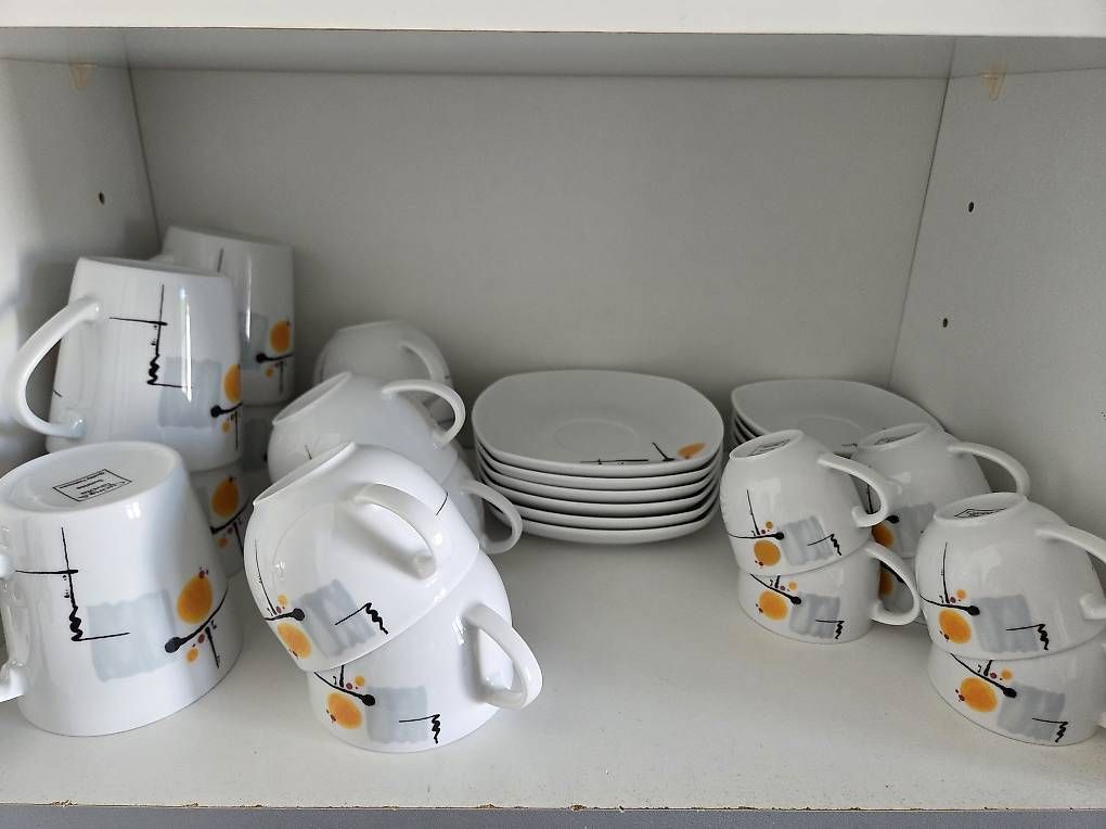 Tasses: Kaffeetassen und Teetassen – D'occasion à Rämismühle par spiderpigi31
