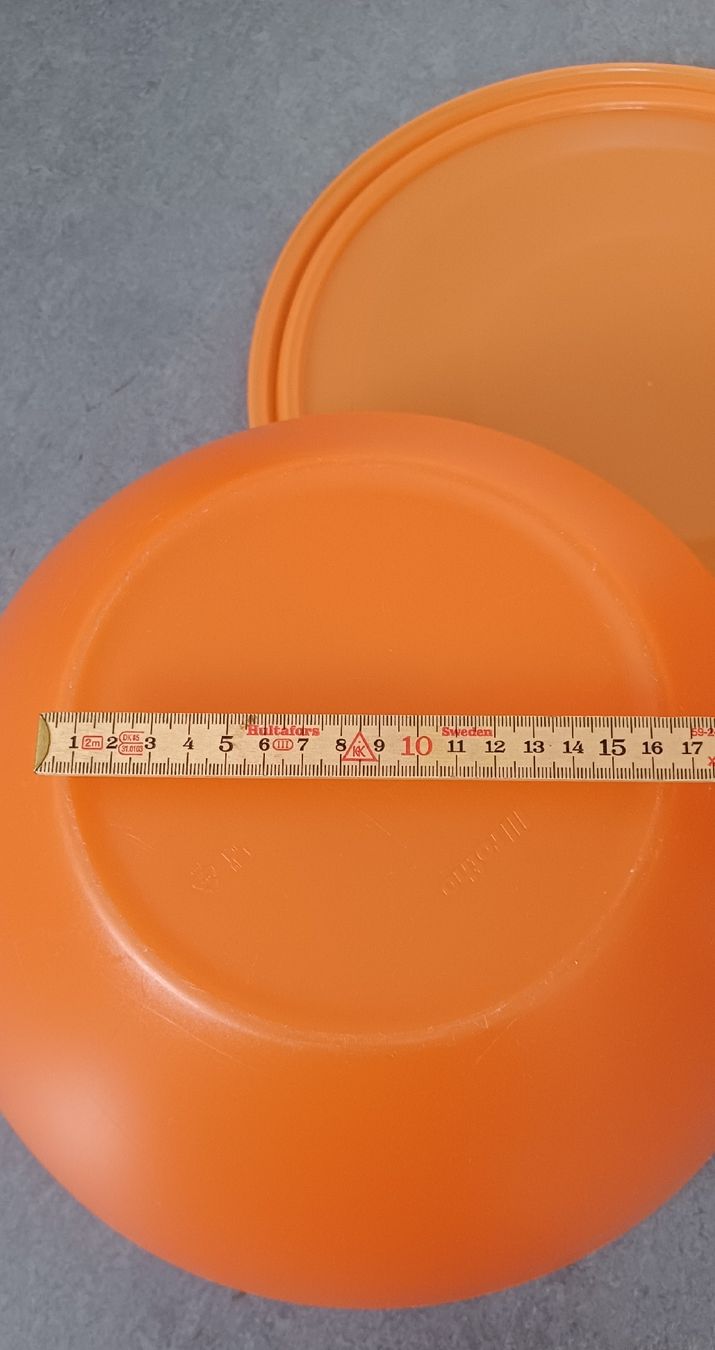 Ciotole: Plastik-Schüssel mit Salatbesteck und Deckel – Usato da Entlebuch venduto da Waldschratt65 5