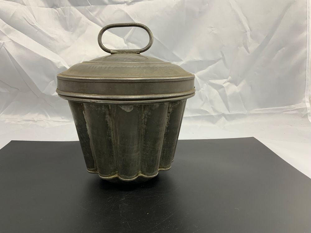 Vintage Pudding Form (Gebraucht) in Erlach für CHF 26 – mit Lieferung ...