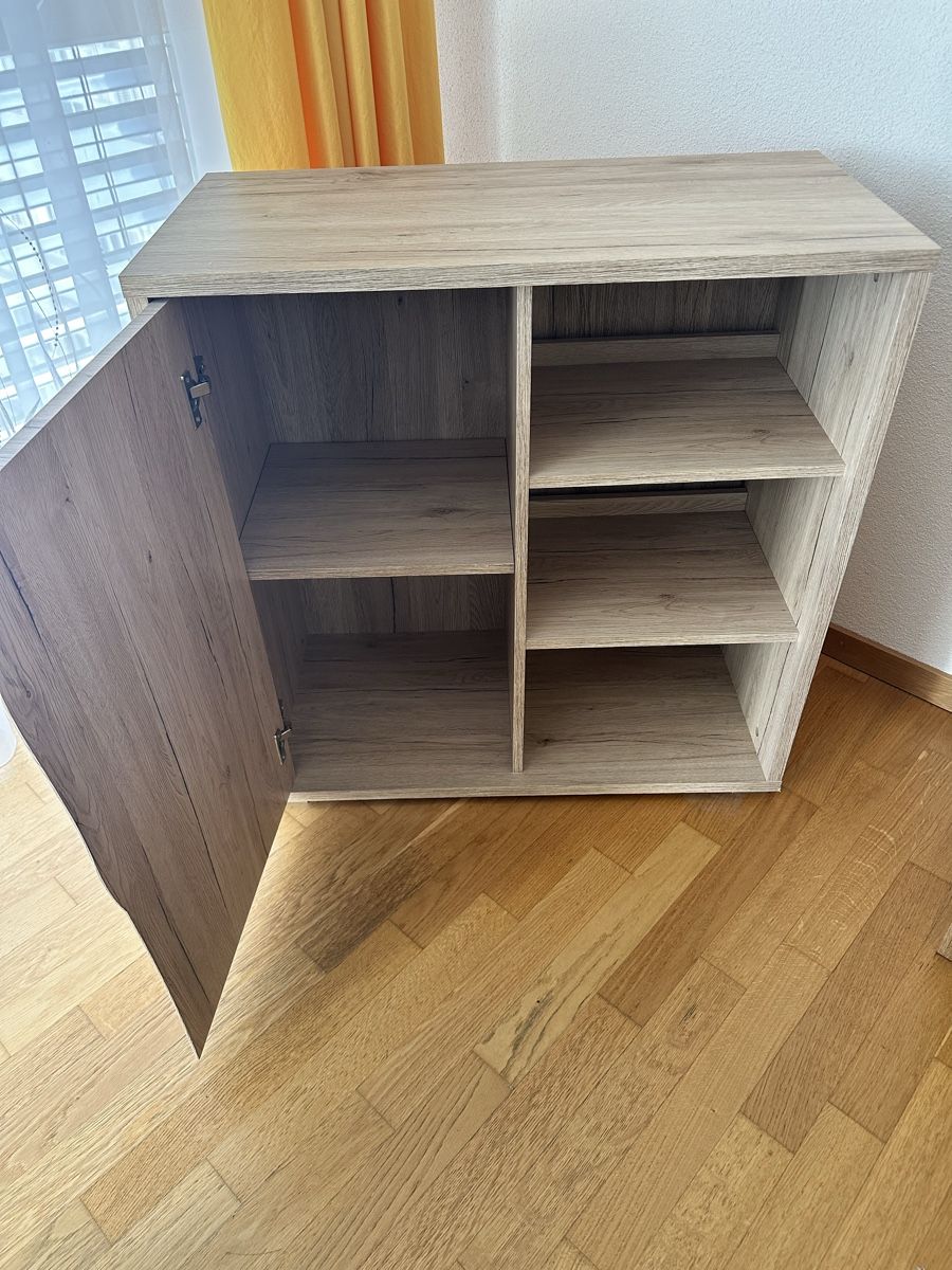 Mobili TV: Holz-Sideboard mit Ablagefächern - Viel Stauraum! – Usato da Brittnau venduto da Colorado3 2