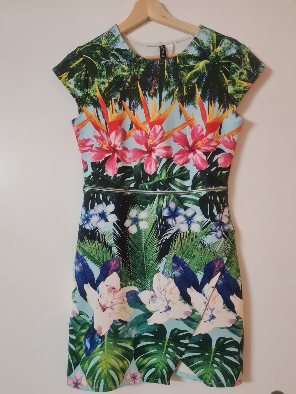 H&M Vestiti: Kurzes Kleid H&M Tropical – Usato da Liebefeld venduto da fio_xf7g