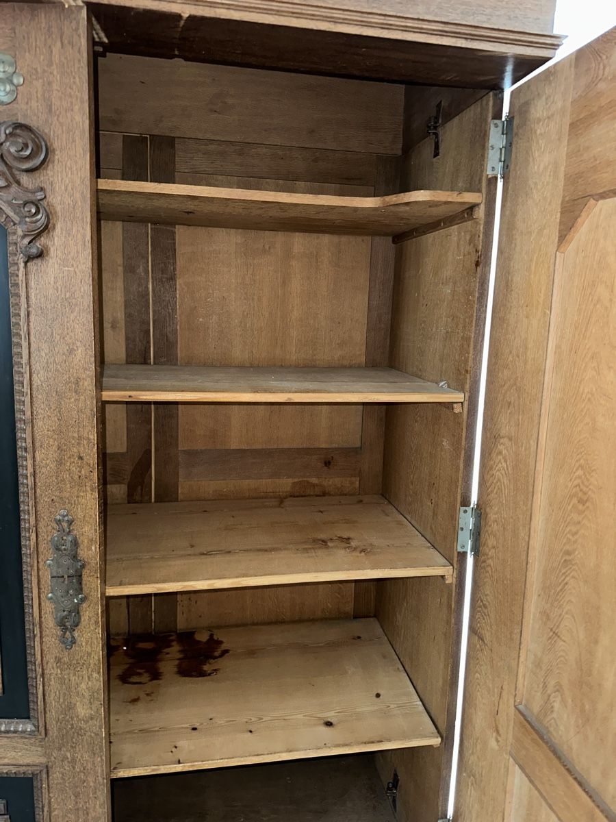 Armadi: Schrank vermutlich 19 Jhr – Usato da Zürich venduto da mrbluewave 2