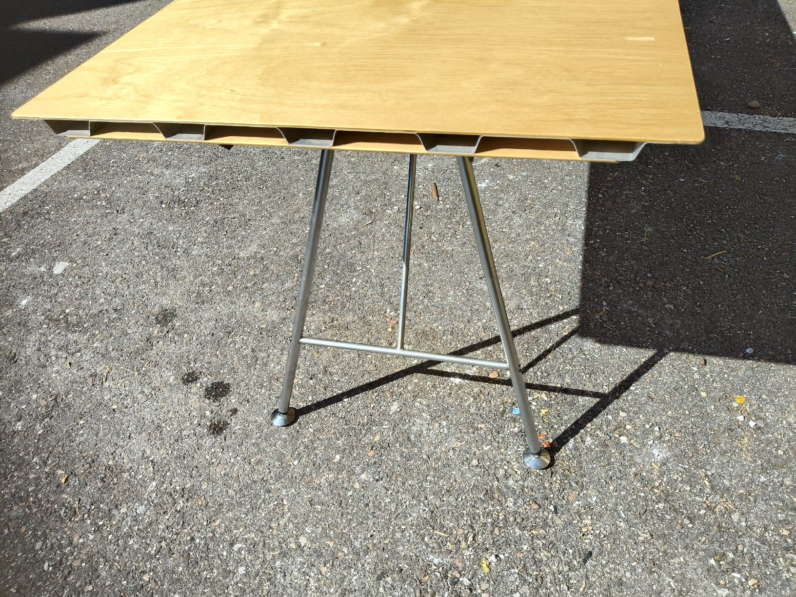 Tavoli: Atelier Alinea  Thisch – Usato da Zwingen venduto da inf_2blh 2