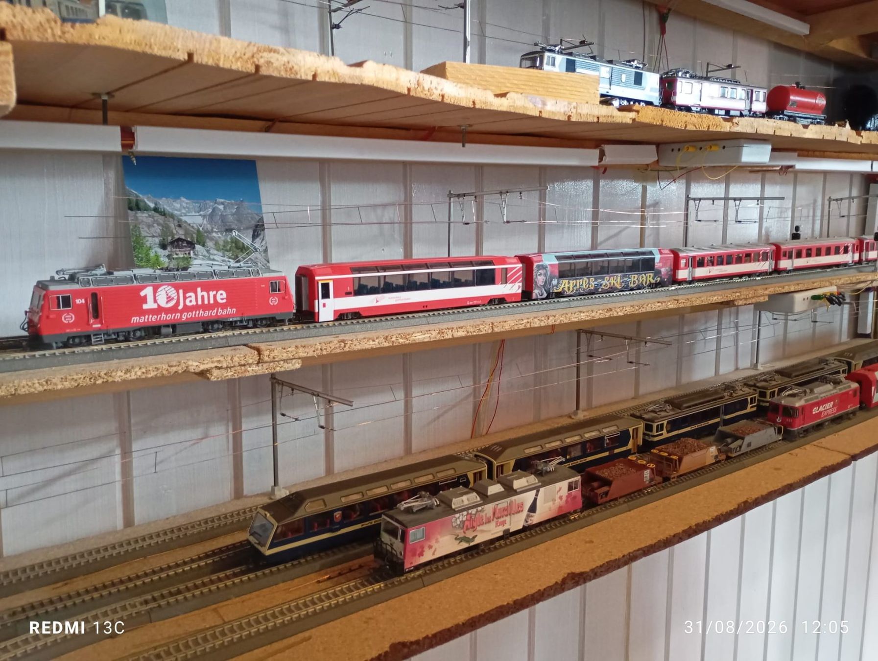 Bemo Modellini di ferrovie: Rame MGB HGe 4/4 + 6 wagons – Usato da Torgon venduto da MOB9519