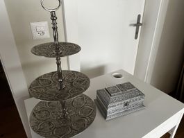 Etageren Set mit Schmuckdose silberfarben Metall