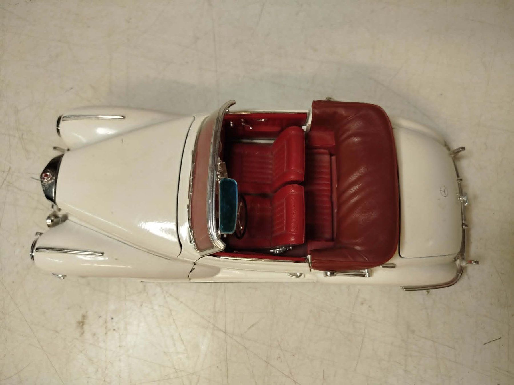 Maisto Voitures modèles: Maisto Mercedes Benz – D'occasion à La Chaux-de-Fonds par Emmaus2300CDF 4