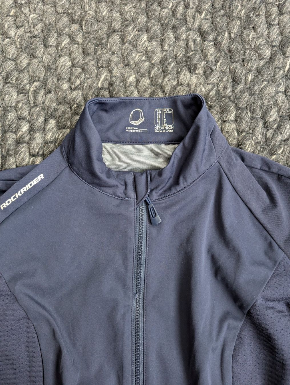 Decathlon Giacche: Veste vélo – Usato da Fully venduto da Pelouche 1