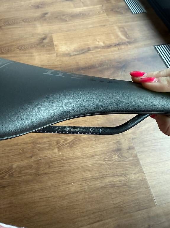 Fizik Pezzi di ricambio: Selle Fizik – Usato da St-Sulpice VD venduto da juhdu 3