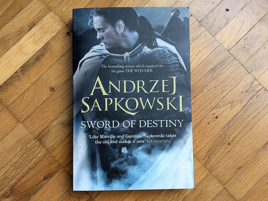 Libri: Andrzej Sapkowski - "Sword of Destiny" – Usato da Kreuzlingen venduto da misfit777
