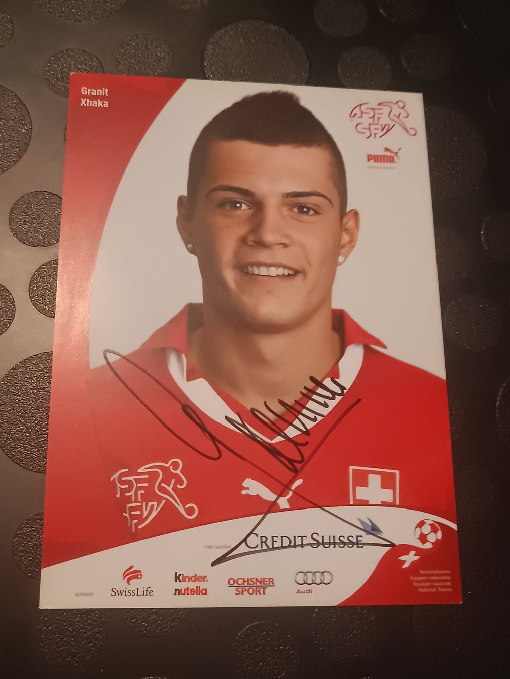 Autogramme: Granit  Xhaka - handsignierte SFV Autogrammkarte – Gebraucht aus Menziken von Artographs