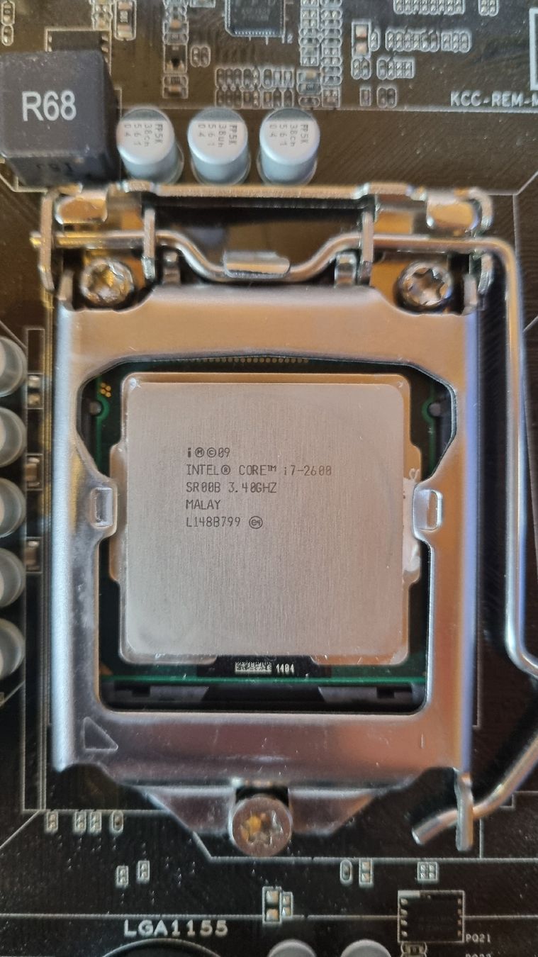 Asus PC: ASUS B75M-PLUS, Intel i7-2600, 12GB RAM, CPU Kühler – Usato da Reinach AG venduto da schreiner90 1