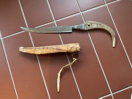 Traditionelles Jagdmesser