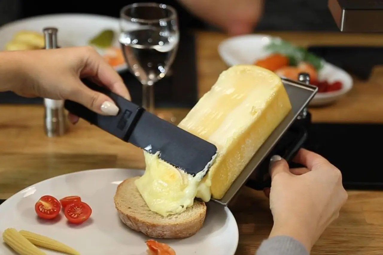 Stöckli Appareils de cuisine: STöCKLI Raclettegerät Swing – Neuf (Voir description) à Kägiswil par pebart 4