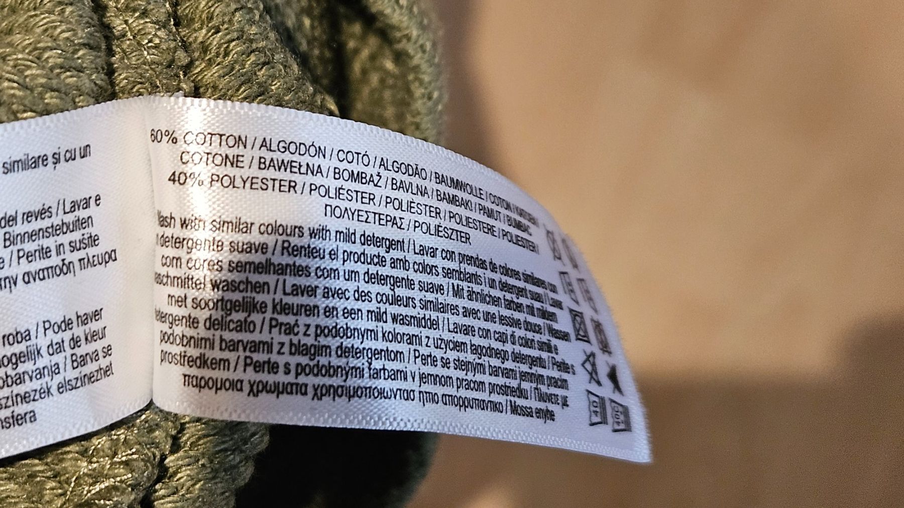 Maglioni & Felpe: Pullover oliv, Marke PRIMARK , Grösse M – Usato da Jona venduto da ASMARADO 2