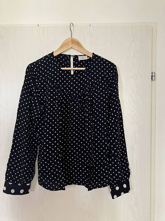 Wunderschöne Bluse