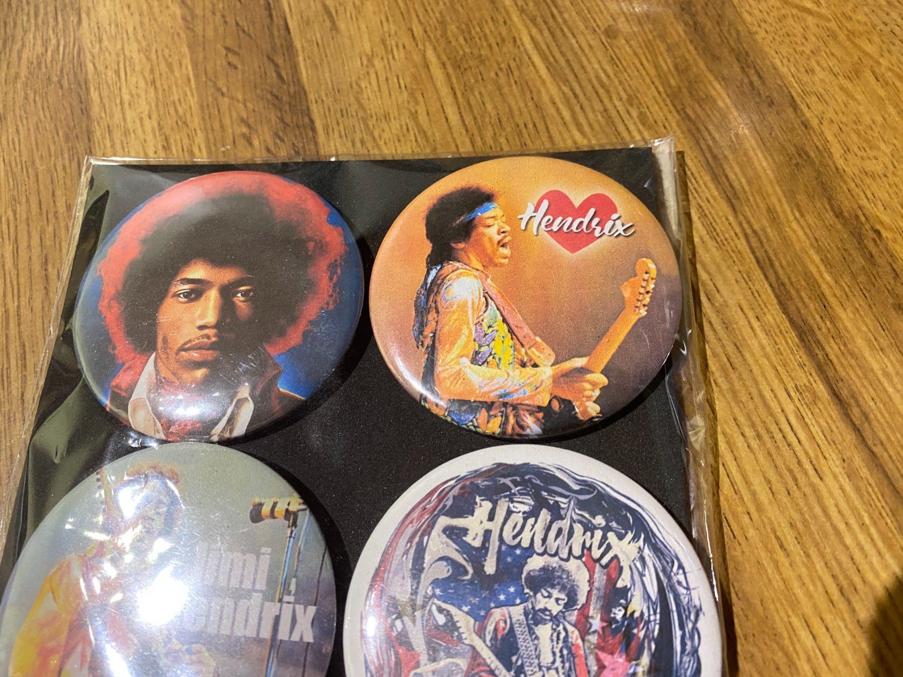 Placchette & Badge: Jimi Hendrix Ansteck Badges – Nuovo e nell'imballaggio originale da Basel venduto da FatCatPacksTheRatt 3