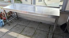 Chromstahltisch zu verkaufen