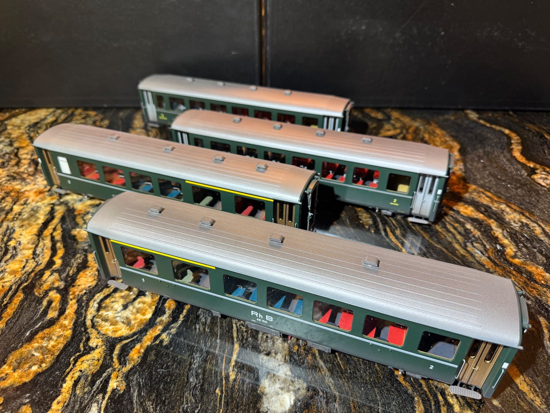 Modelleisenbahnen: Model Rail, Bernina- Wagen- Set, Om – Neu (gemäss Beschreibung) aus Krummenau von ferrotech 7