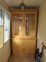 Vitrine Holz hell mit Schubladen und Glasböden gebraucht