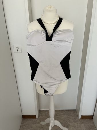 Schicker Badeanzug von Maddison, Grösse 40 - neuwertig!
