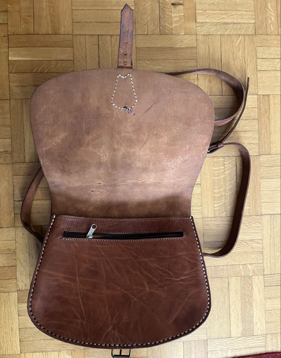 Taschen für Damen: Leather bag – Gebraucht aus Villette (Lavaux) von eva_l6gw 2