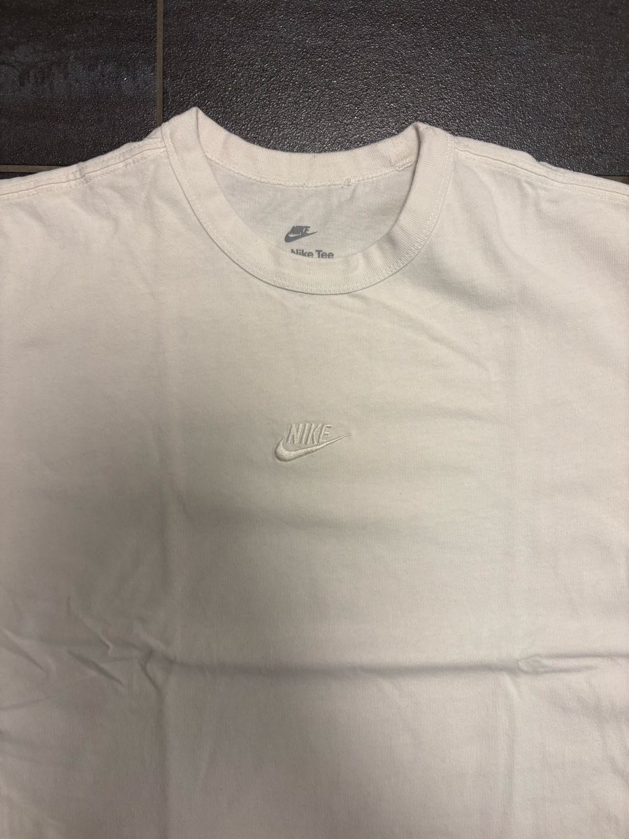 Nike T-shirt: Vintage Oversized The Nike Tee S – Usato da Rümlang venduto da svent 3