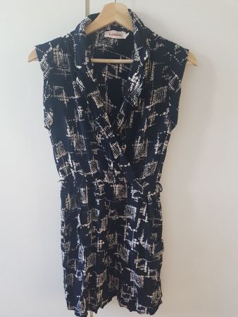 Schönes Kleid Gr.S Marke LOUCHÉ