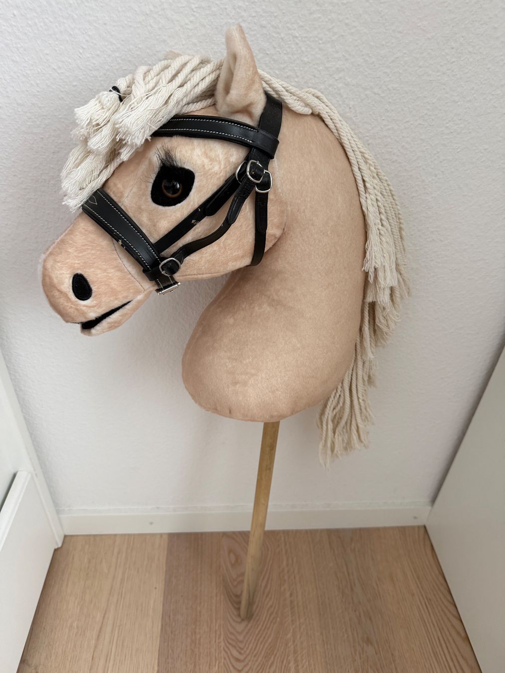 Giocattoli: Hobby Horse Popcorn mit Halfter – Usato da Dietlikonn venduto da hif_k6tq 1