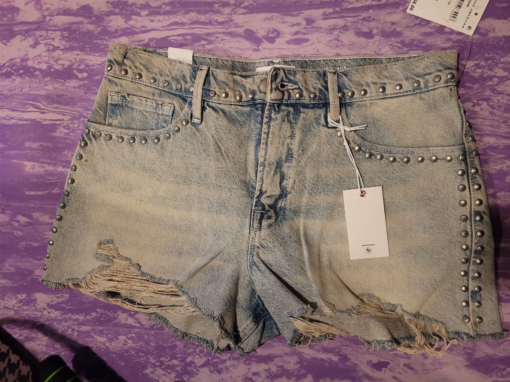 Jeans: Good American Denim Shorts – Nuovo e nell'imballaggio originale da Zürich venduto da vic_w2tl