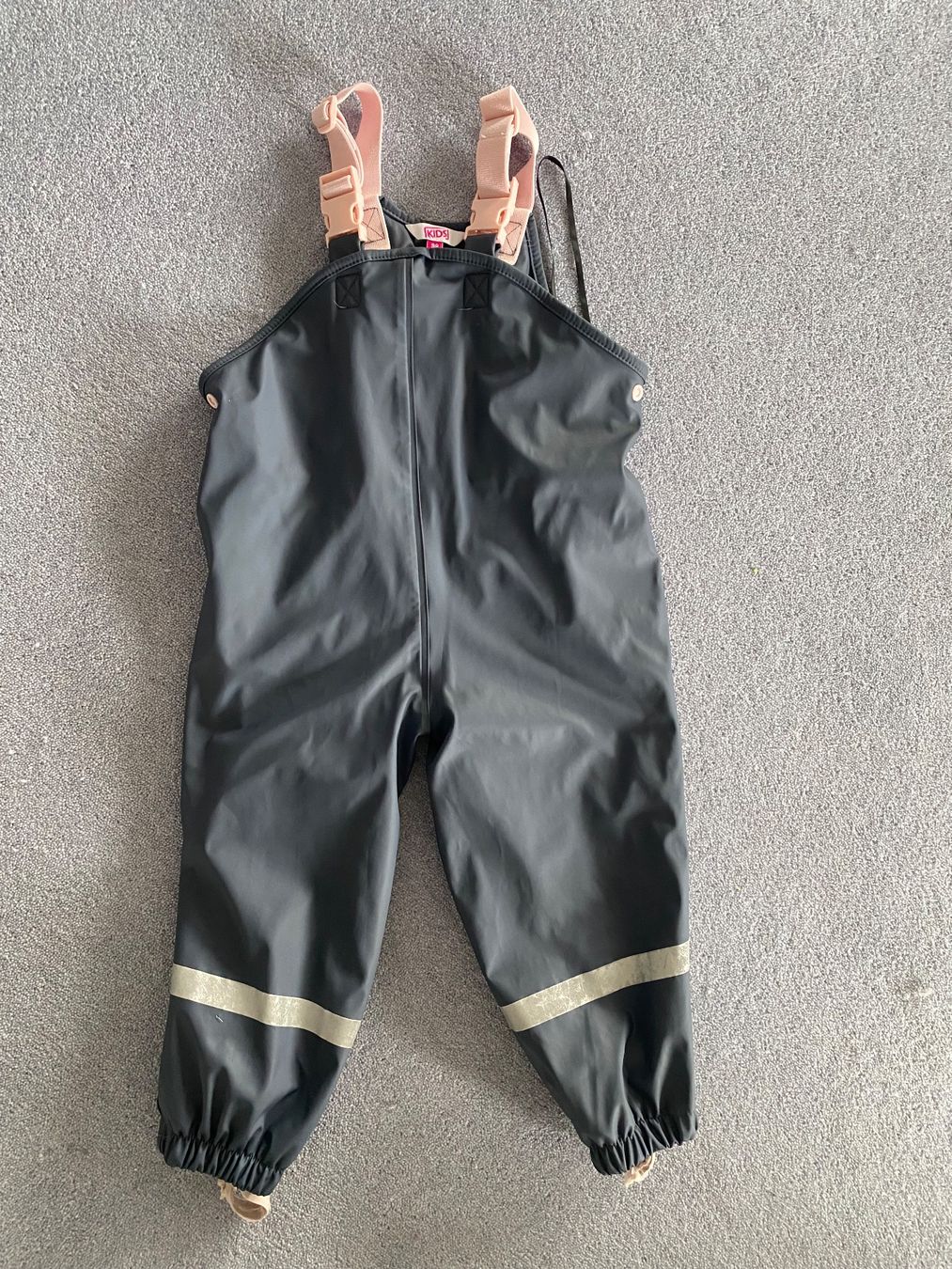 Hosen: KIDS Regenhose Mädchen Grösse 98 – Gebraucht aus Trachslau von M_Schmid81
