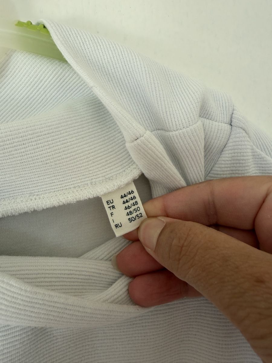 Maglioni & Felpe: Pullover Grösse 44/46 – Nuovo (secondo la descrizione) da Schübelbach venduto da Sambodscha 2
