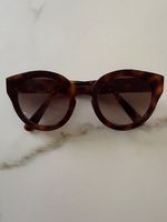 Sonnenbrille braun von VIU