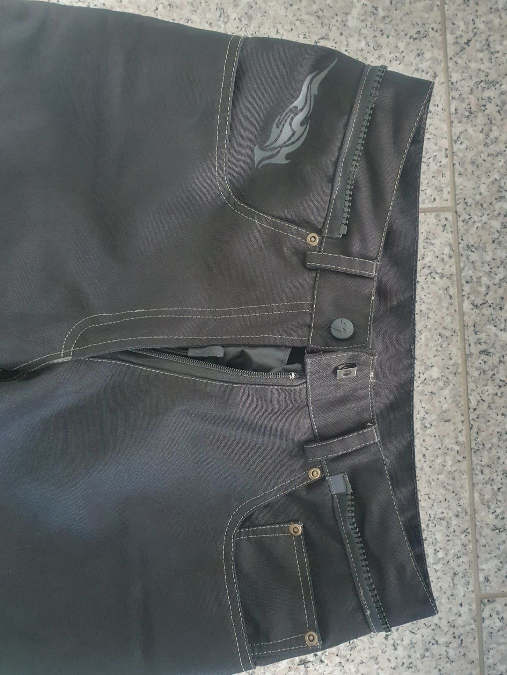 Pantaloni: Büse Motorradhose, Gr. 42 – Usato da Moosseedorf venduto da Sonnenschein.. 1