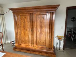 Zürcher Wellenschrank 1750er- Jahre 