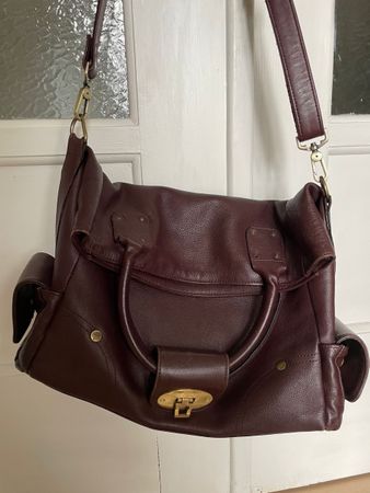 Sac à main de luxe en cuir bordeaux Mulberry utilisé