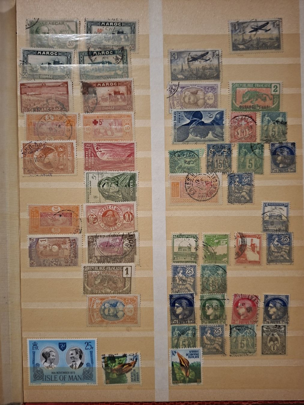 Tutti i francobolli: Briefmarken Album Diverser Länder  – Usato da Balgach venduto da SIMEON27 5