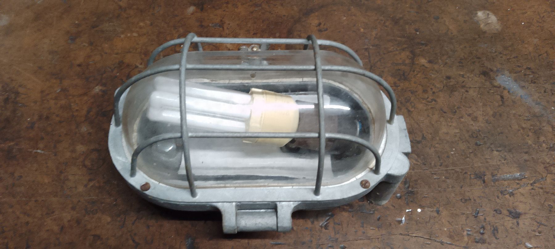 Lampade: Bunkerlampe original. – Usato da Gretschins venduto da Gisi7