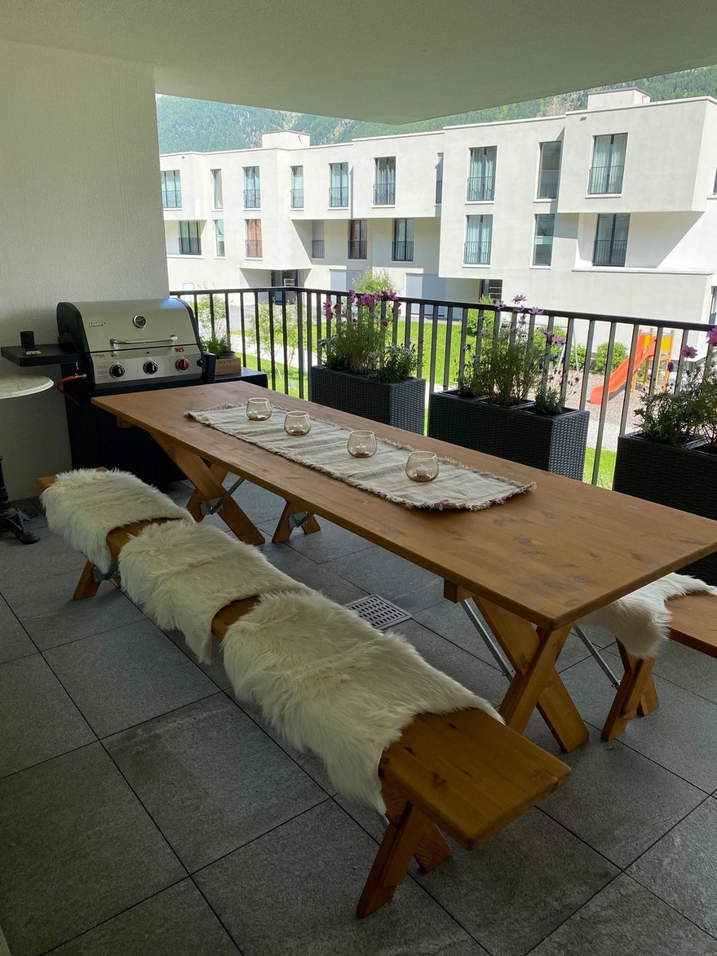 Set di tavolo e panche: Klapptischgarnitur "JARDIN" – Usato da Samedan venduto da ama_9mbb