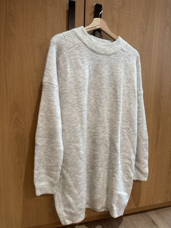 robe pull grise 