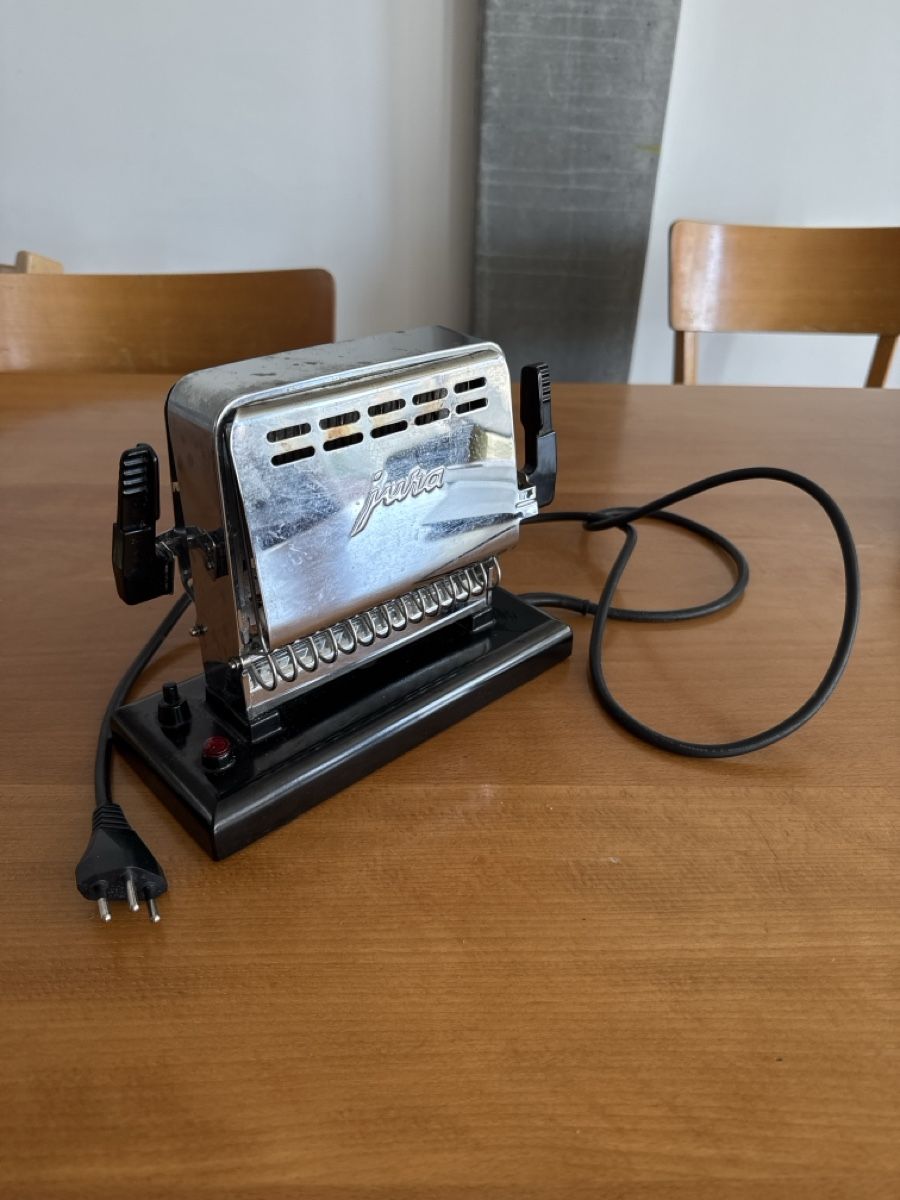 Jura Appareils de cuisine: Klassischer Jura Toaster – D'occasion à Erlenbach ZH par dim_t7w6