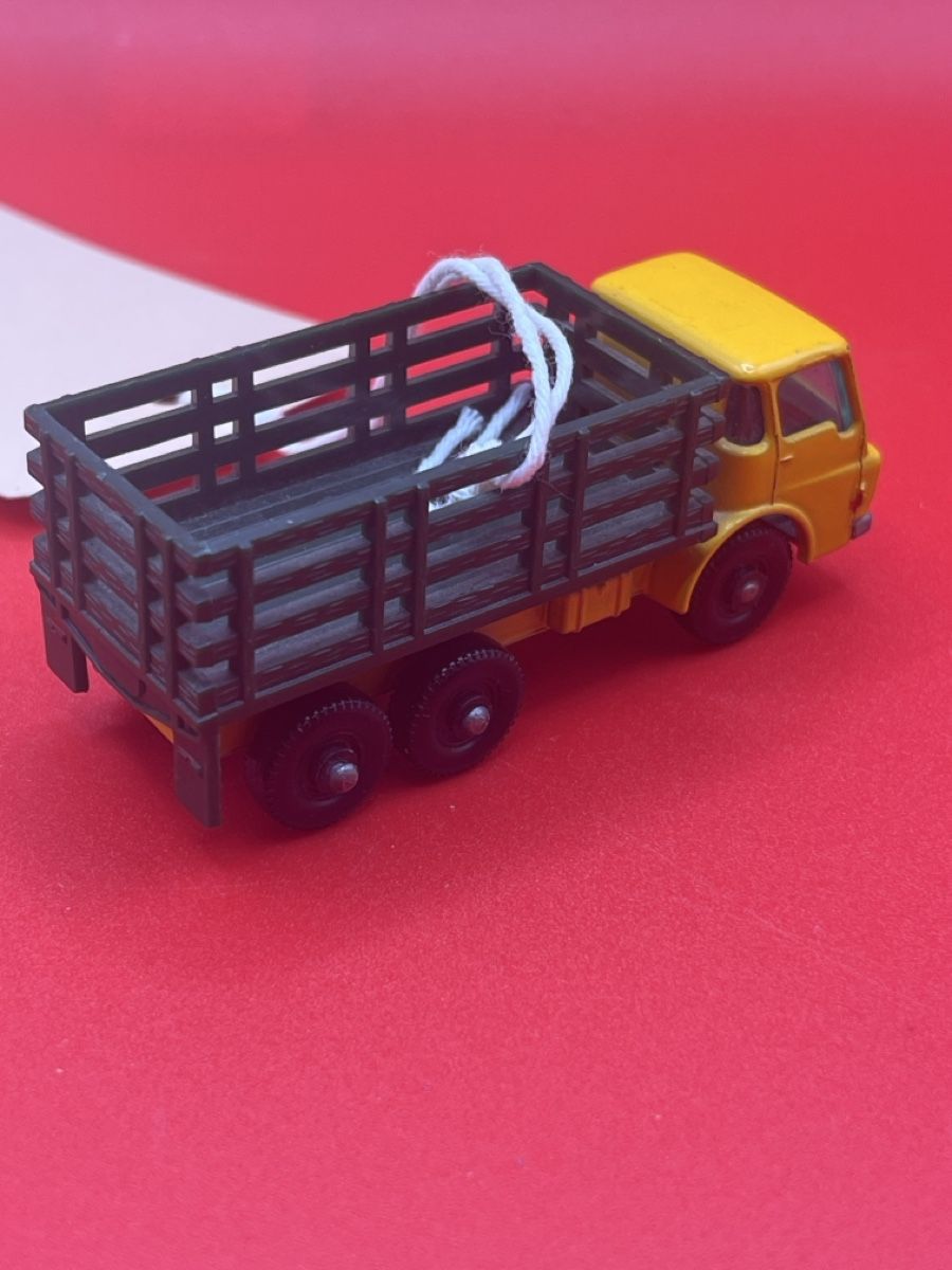 Matchbox Modellini d'auto: Matchbox Lesney Stake Truck No 4 – Usato da Root venduto da 156500 2