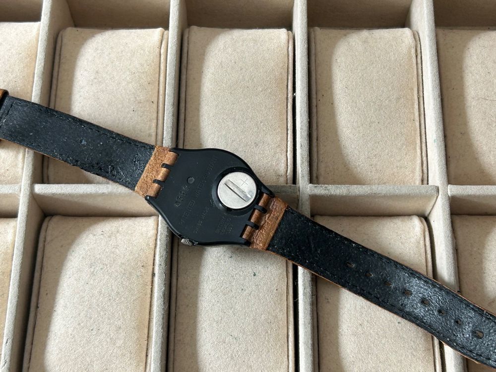 Montre Chronographe Helva Vintage Années 60 - Cadran Noir - Mécanique Manuelle 34mm - Révisée