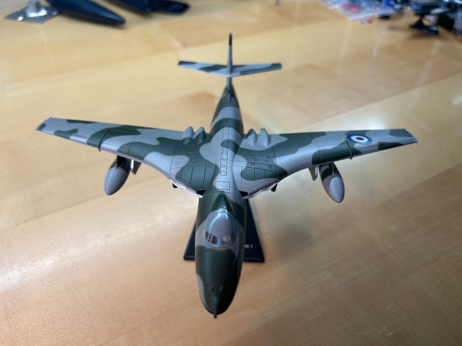 Modellbausätze & Standmodelle: Flugzeugmodell Vickers Valiant B Mk I 1:144 – Gebraucht aus Kloten von HeiHo68 3