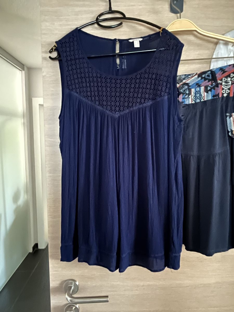Desigual Lotti di vestiti: Desigual Rock Bluse Sommerkleider Top Esprit Bluse – Usato da Frauenfeld venduto da Babytimmy 3