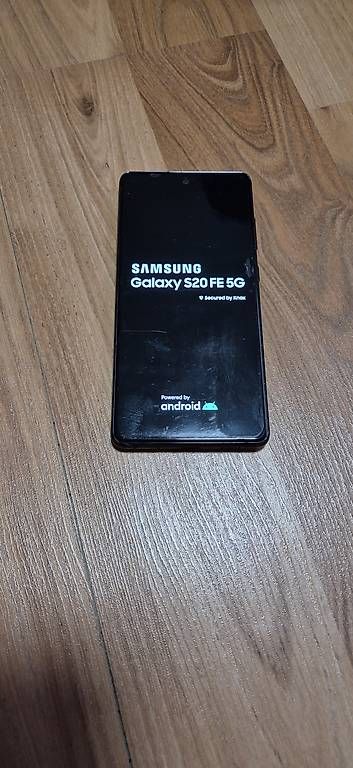 Telefoni cellulari / Smartphones: Samsung Galaxy S20FE 5G – Usato da Ibach venduto da s_gallicchio 1