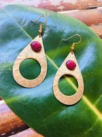 Messing Ohrhänger mit roter Glasperle - boho- gipsy- ethnic
