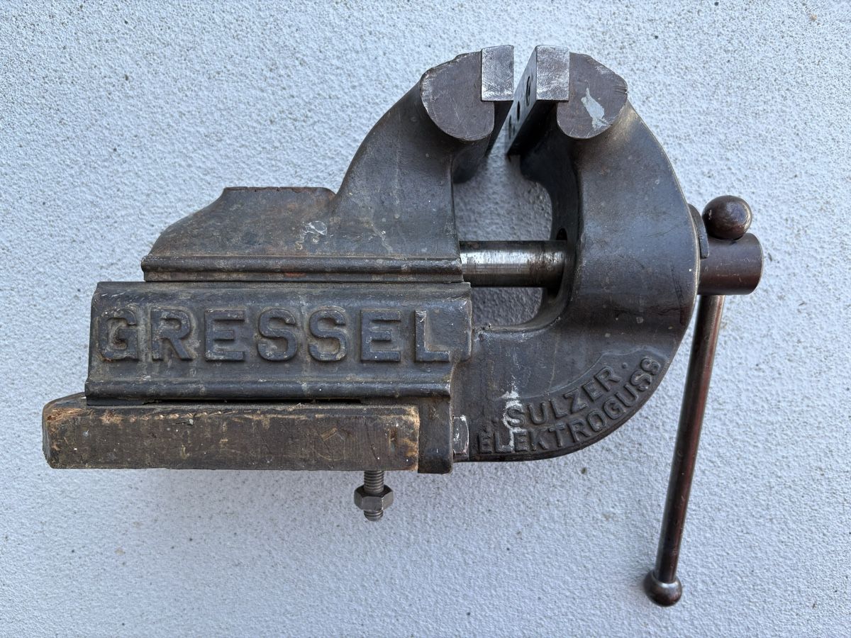 Gressel Tutti gli attrezzi: Schraubstock Gressel – Usato da Aarau venduto da AVO99